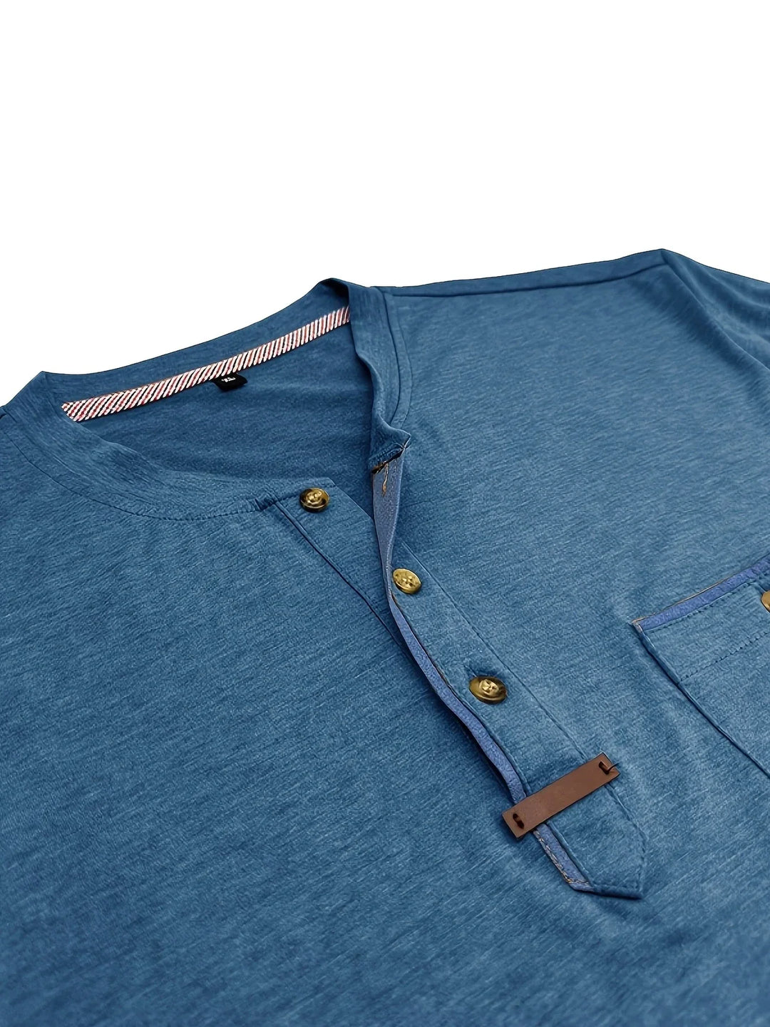 Saxon - Elegante Camiseta de Cuello Redondo con Bolsillo