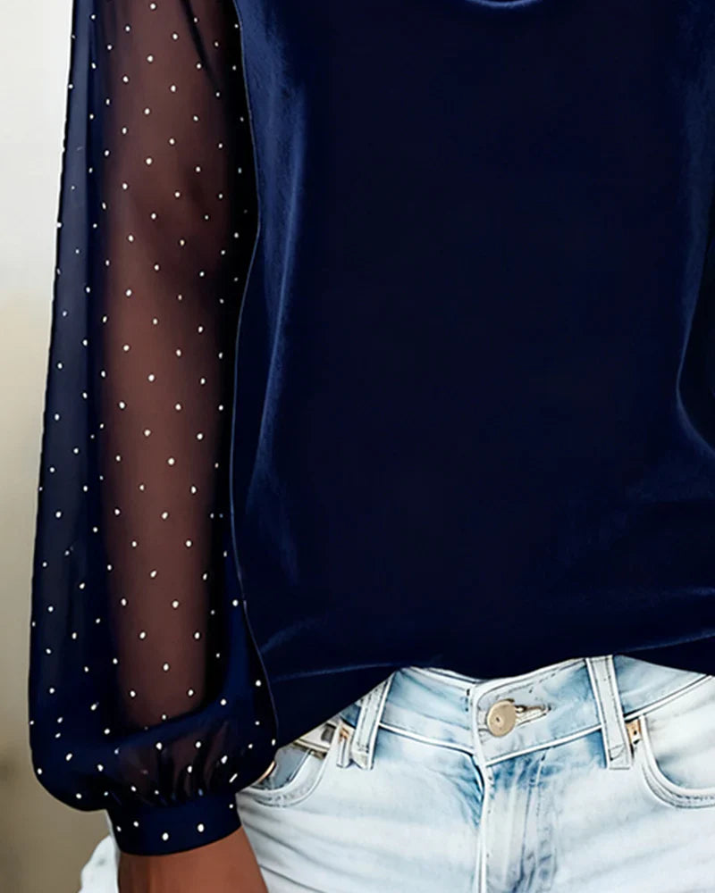 Amelia - Blusa con cuello drapeado y paneles semitransparentes