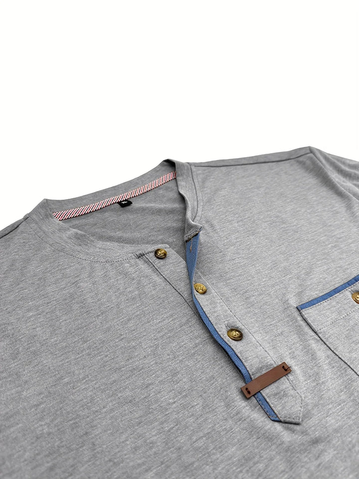 Saxon - Elegante Camiseta de Cuello Redondo con Bolsillo
