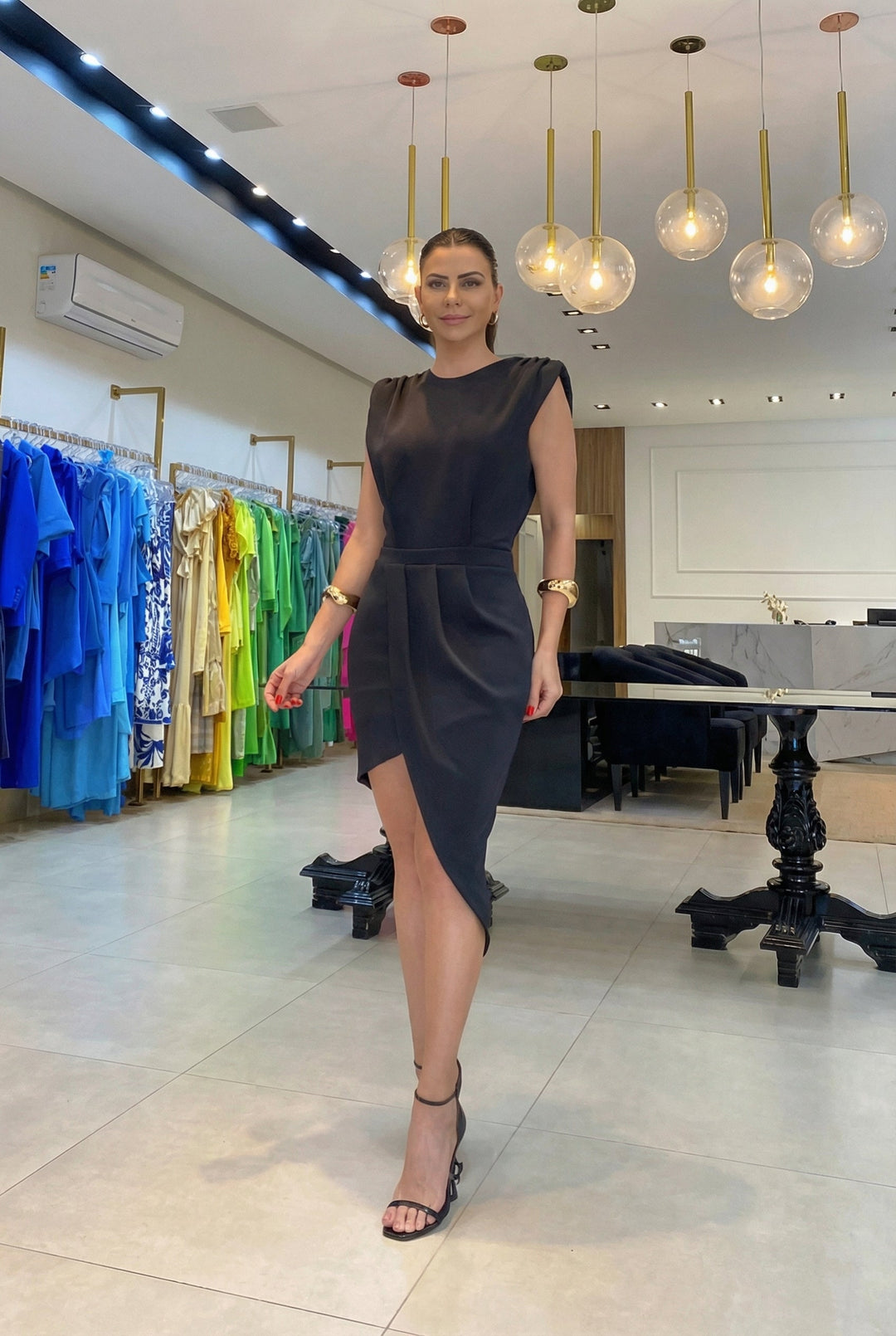 Giada - Vestido Moderno